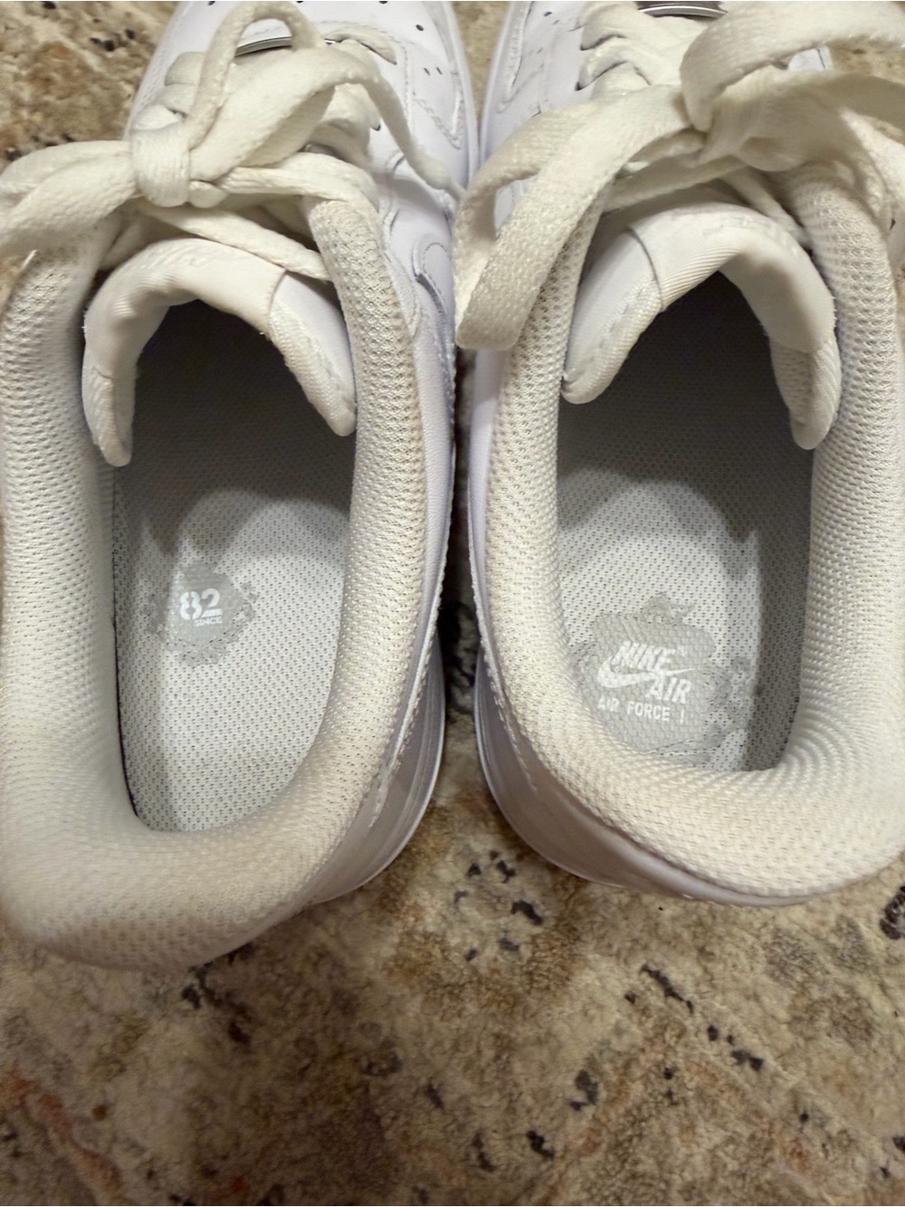 Nike All-White Low-Top Sneakers - Picture 4 of 10